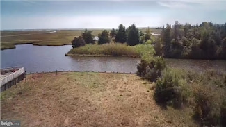 135 Juniper Dr, Little Egg Harbor Township, NJ 08087