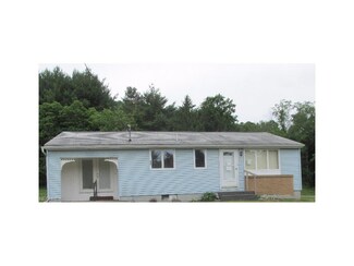 227 2nd St, Bergholz, OH 43908