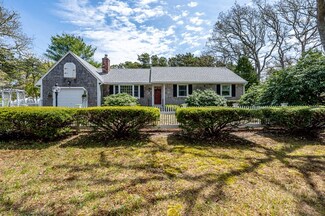 91 Depot Rd, Harwich, MA 02645