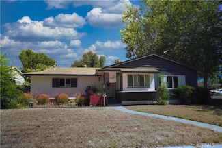 8570 Harmony Ln, Riverside, CA 92504