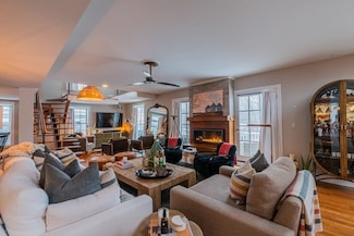 34 S Main St, Danby, VT 05739