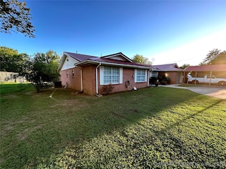 108 NW Division St, Red Oak, OK 74563