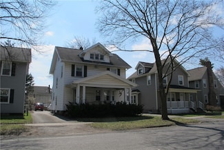 71 Winbourne Rd, Rochester, NY 14611