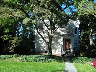 95 High St Unit 2, Huntington, NY 11743