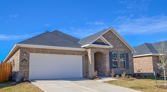 7930 Royal Palm Dr, Fulshear, TX 77441