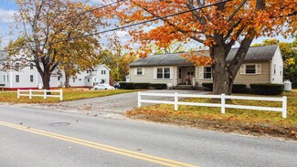 34 Winter St, Topsham, ME 04086