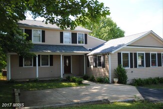 9284 Patrick St, Upperville, VA 20184