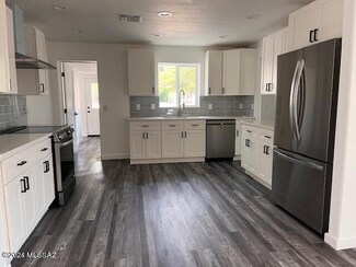747 W Los Altos Rd, Tucson, AZ 85704