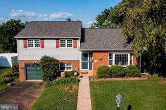 23 Red Oak Rd, Oreland, PA 19075