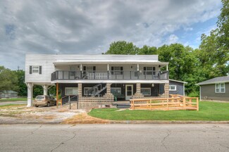 1301 W Broadway St, Webb City, MO 64870