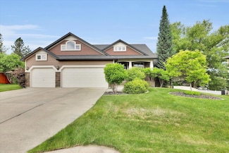 903 E Harding Dr, Spokane, WA 99218