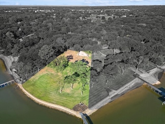 12420 Lake Forest Dr, Azle, TX 76020