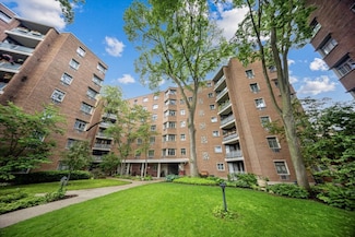 1866 Sherman Ave Unit 3NE, Evanston, IL 60201