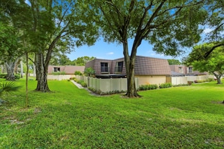 7511 75th Way, West Palm Beach, FL 33407