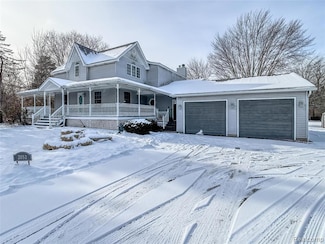 2052 S Dye Rd, Flint, MI 48532