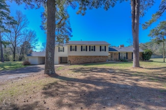 441 Burney St, Coushatta, LA 71019