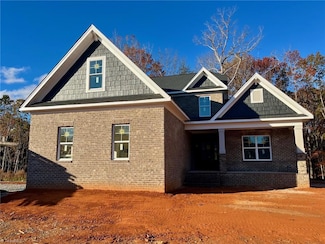 4029 Estate Dr, Lewisville, NC 27023