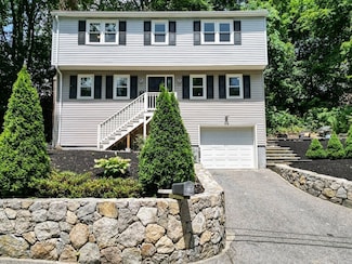 36 High St, Millbury, MA 01527