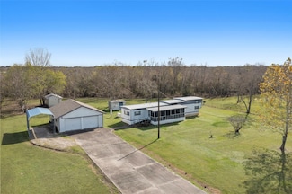 2993 Schroeder Ln, Alvin, TX 77511
