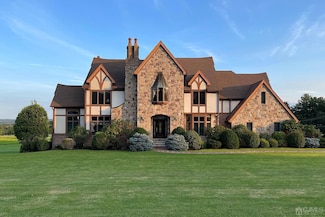 245 Grandview Rd, Skillman, NJ 08558