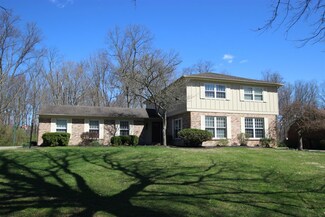 8712 Tanagerwoods Dr, Cincinnati, OH 45249