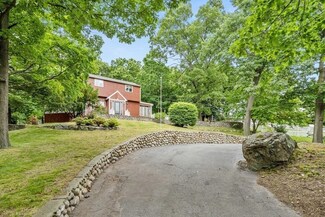 8 Warren Ave, Saugus, MA 01906