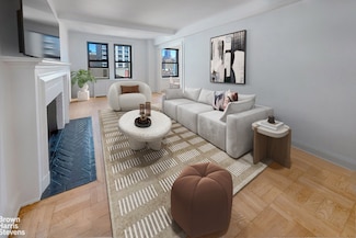 205 E 69th St Unit 8G, New York, NY 10021
