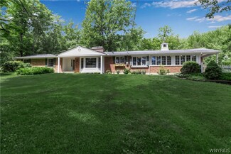 925 Luther Rd, East Aurora, NY 14052