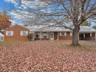 800 Orchard Dr, Bassett, VA 24055