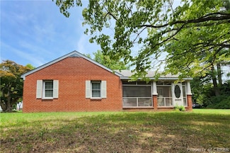 6849 Fields Landing Rd, Hayes, VA 23072
