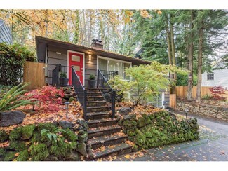 2815 SW Fairview Blvd, Portland, OR 97205