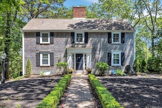 17 Sand Dollar Ln, Mashpee, MA 02649