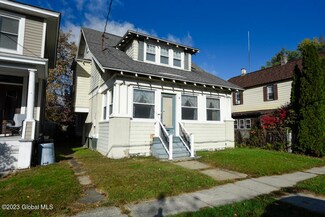 1237 4th St, Rensselaer, NY 12144