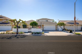 16401 Serenade Ln, Huntington Beach, CA 92647