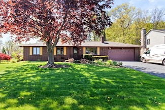 166 Andiron Ln, Rochester, NY 14612