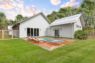 9 Daniels Hole Rd, East Hampton, NY 11937