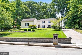 17 Forest Ln, Ewing, NJ 08628