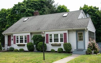98 Myrtle Ave, Wakefield, MA 01880