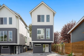 911 N 98th St Unit A, Seattle, WA 98103