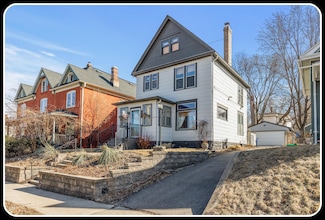 188 Winifred St W, Saint Paul, MN 55107