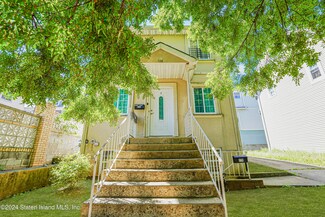 174 Pine Place, Staten Island, NY 10304