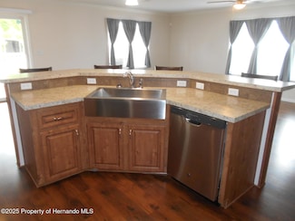 8399 Fleetway Ave, Brooksville, FL 34613
