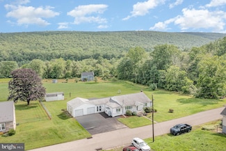 524 W Wiconisco Ave, Tower City, PA 17980