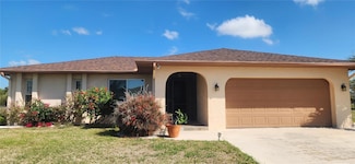 171 Caddy Rd, Rotonda West, FL 33947