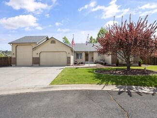 7303 W Links Ct, Nine Mile Falls, WA 99026