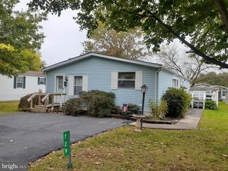 729 Aspen Cir, Red Hill, PA 18076