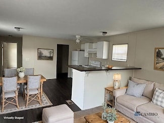 248 Bay Port Cir Unit 18, Springport, MI 49284