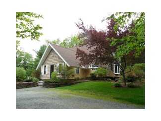382 Griffin Ridge Rd, Mapleton, ME 04757