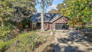 2212 Andrew Ct, Rogers, AR 72756