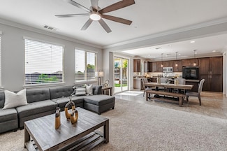 1616 Foxtail Ct, Hollister, CA 95023